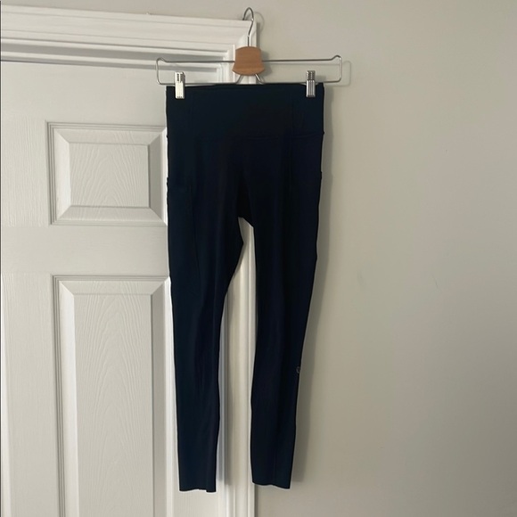 Lululemon Fast & Free 7/8 Legging Nulux 25” Black Size 4 - Picture 3 of 7